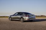 Lexus ES300h with Digital Side-View Monitor 2020 года (EU)